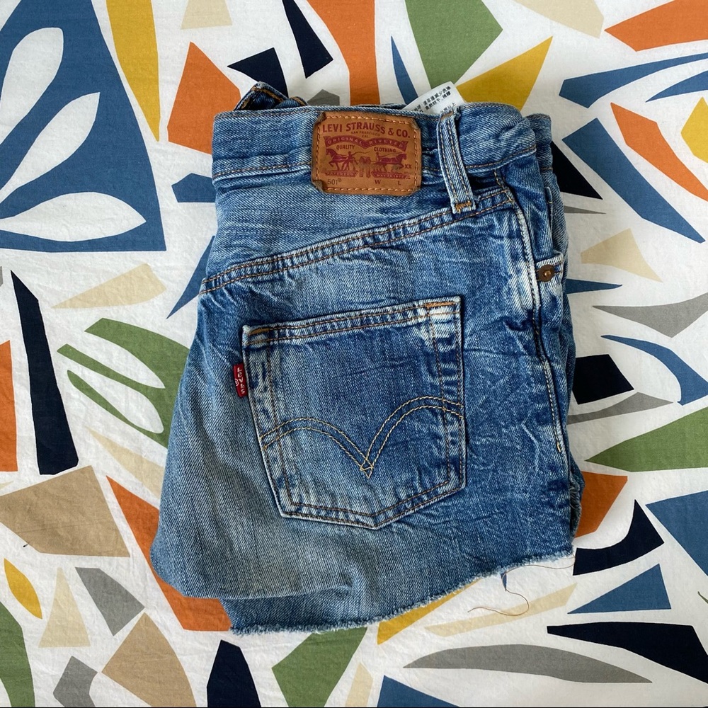 Levi 501 Cut Off Shorts